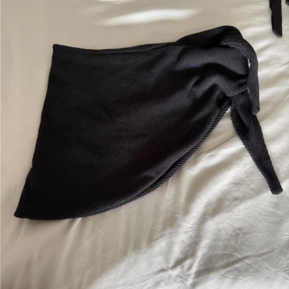 Laina Rauma Dance Class Fuzzy Rib Waist Wrap in Black size XS-M
